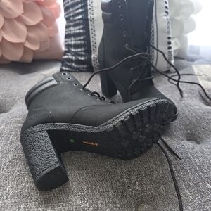 Stylish Black Timberland Ankle Boots